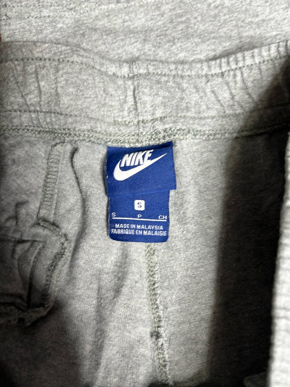 Nike Gray Straight Leg Sweatpants Small White Embroidered Logo Women’s Pants - Picture 4 of 5